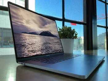 Laptop